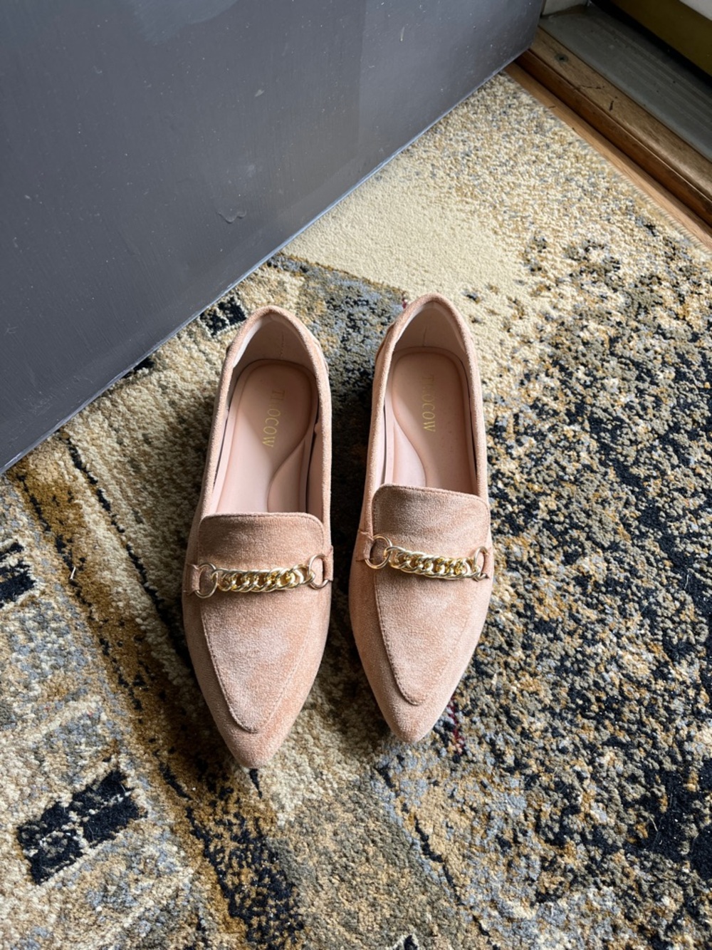 Pointed Toe Chain Loafer - Blush Pink